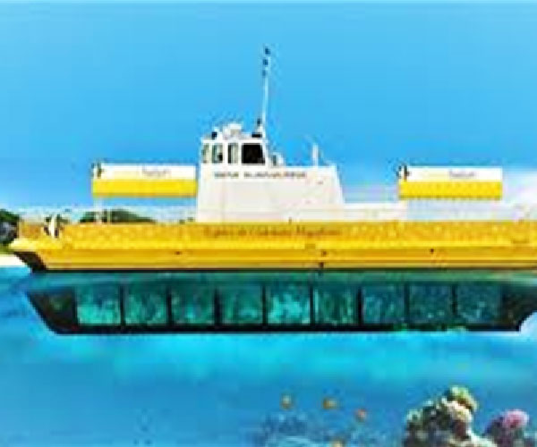 Semi-Submarine Ride